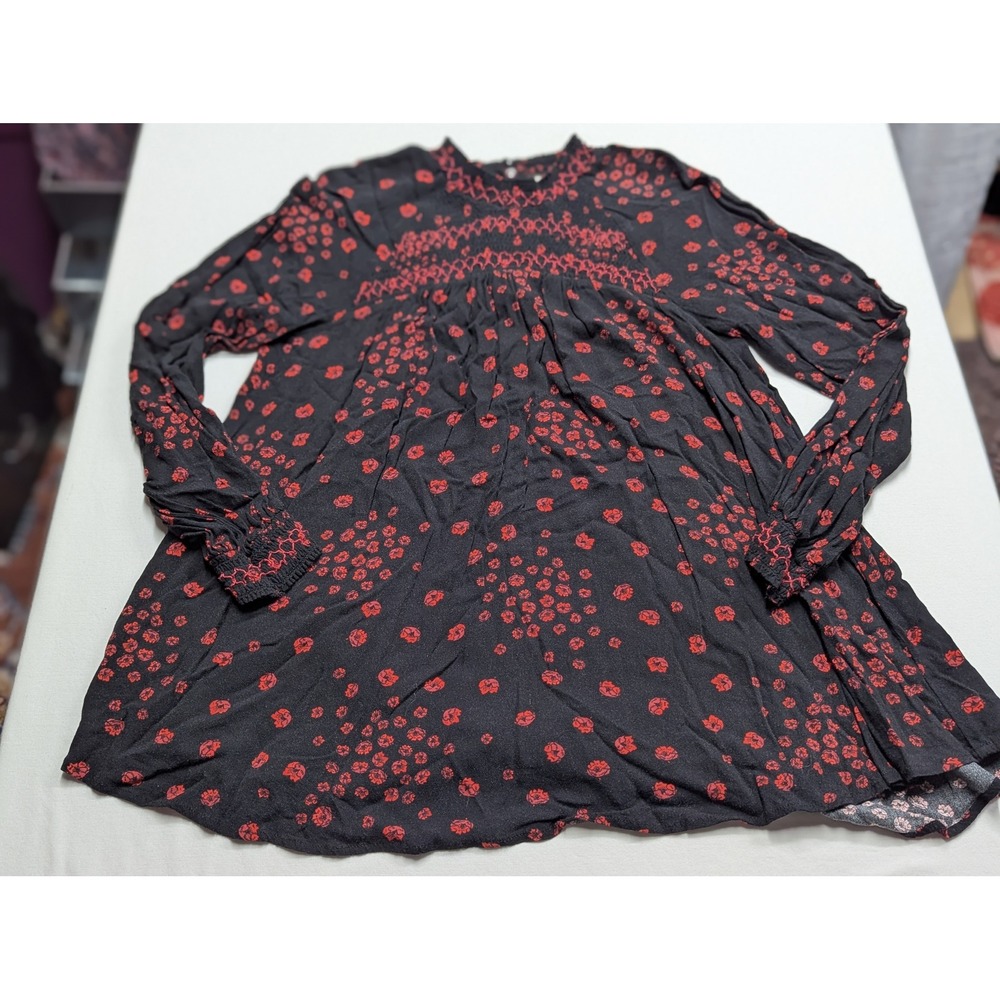 Free People Black Red Floral Smocked Embroidered Long Sleeve Tunic XS
